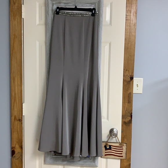 Madison James prom dress - Picture 4 of 7